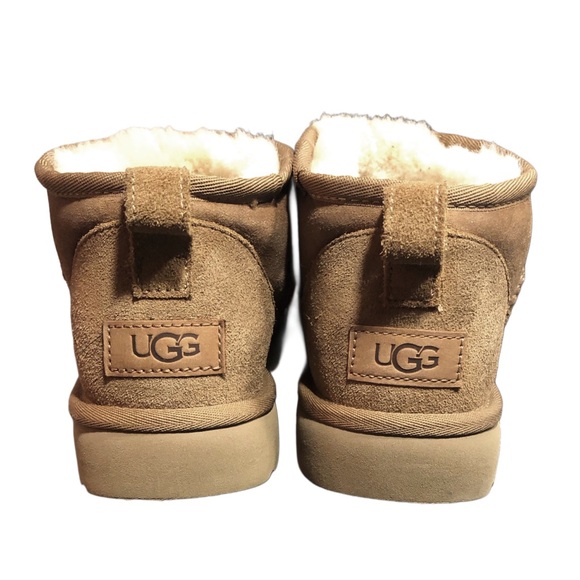 UGG Womens Tan Suede Cream Shearling Bootie Sz 9.5 - Picture 3 of 7